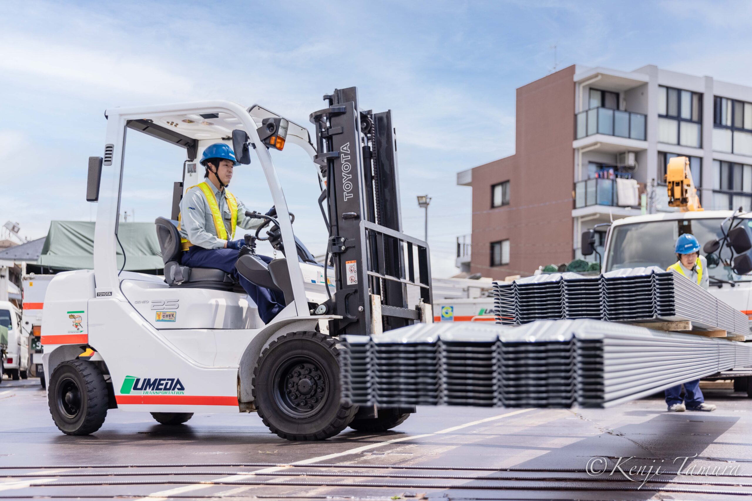 梅田運輸株式会社/ウイング東京21協同組合/日本ローカルネットワークシステム協同組合連合会 関東地域本部（JL関東）所属